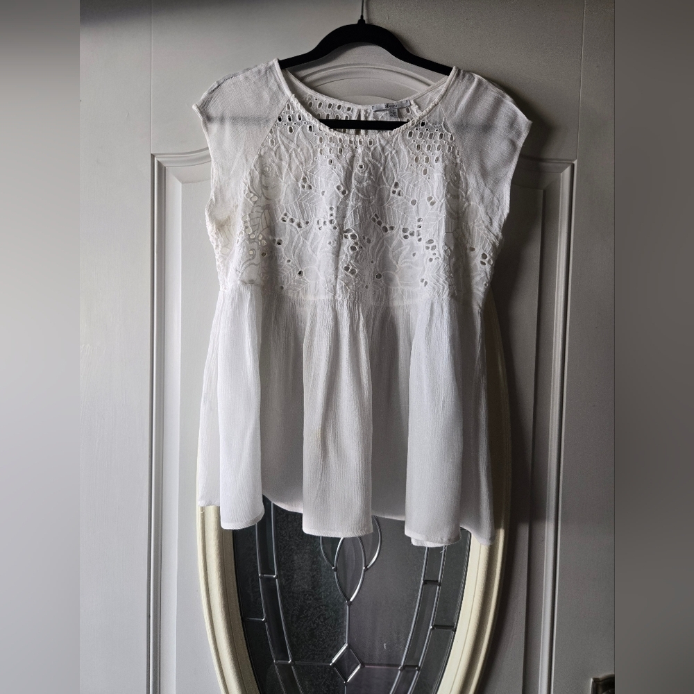 Acemi Cottage Style White‎ Lace Cutout Women's Top ~ Large